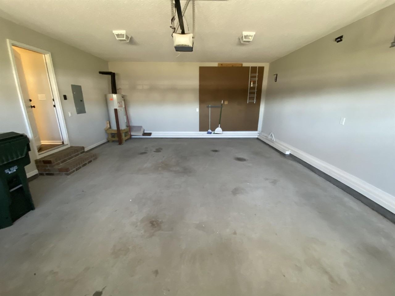 617 Rockland Dr - Photo 7 of 50