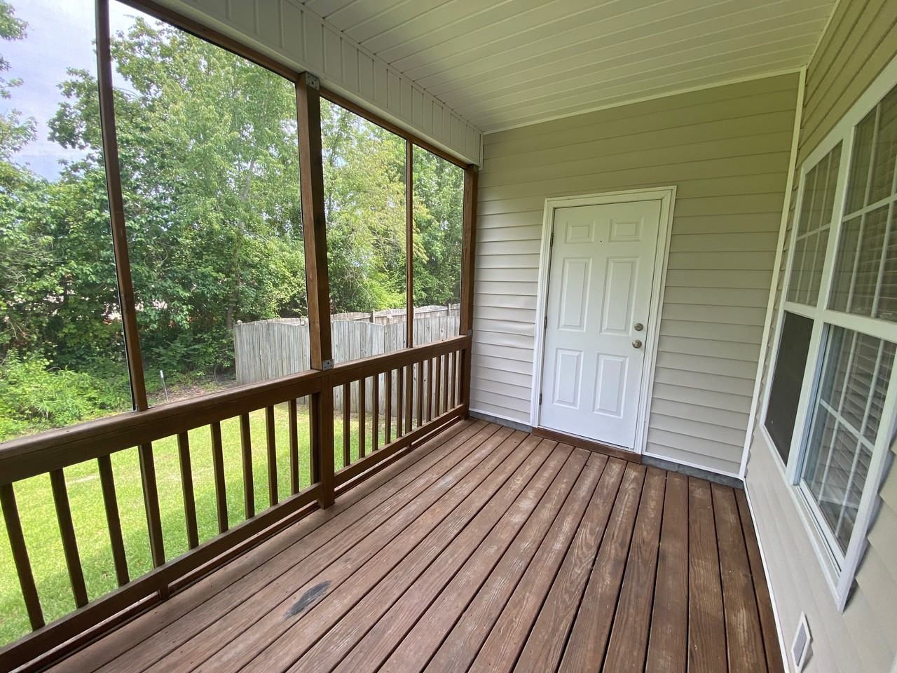 1936A Cambria Dr - Photo 3 of 15