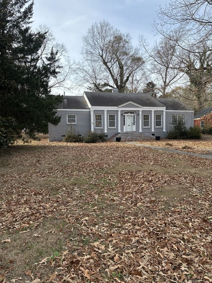 3348 N Pitt St - Photo 2 of 32