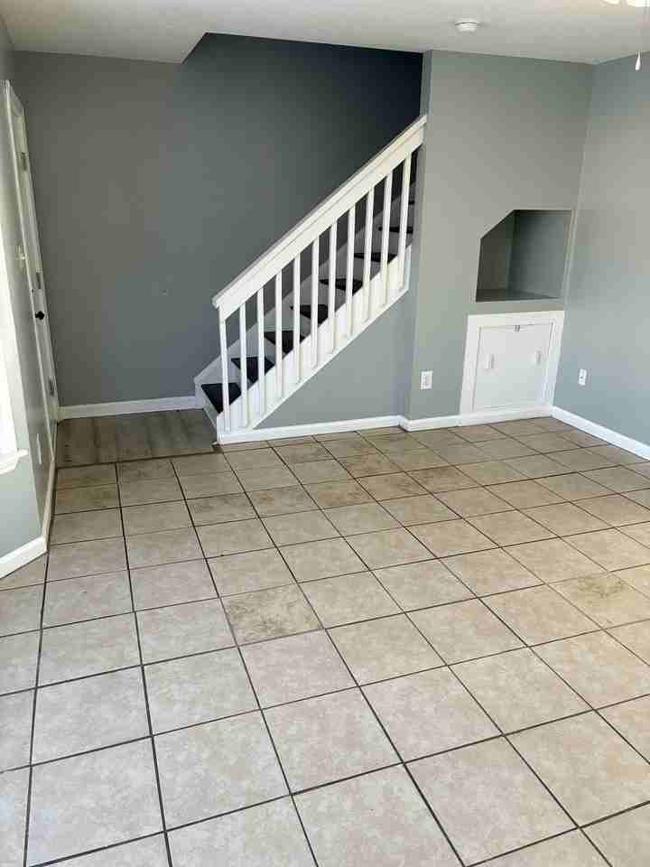 112 Concord Dr #C - Photo 3 of 16