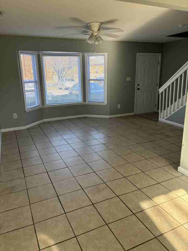 112 Concord Dr #C - Photo 4 of 16