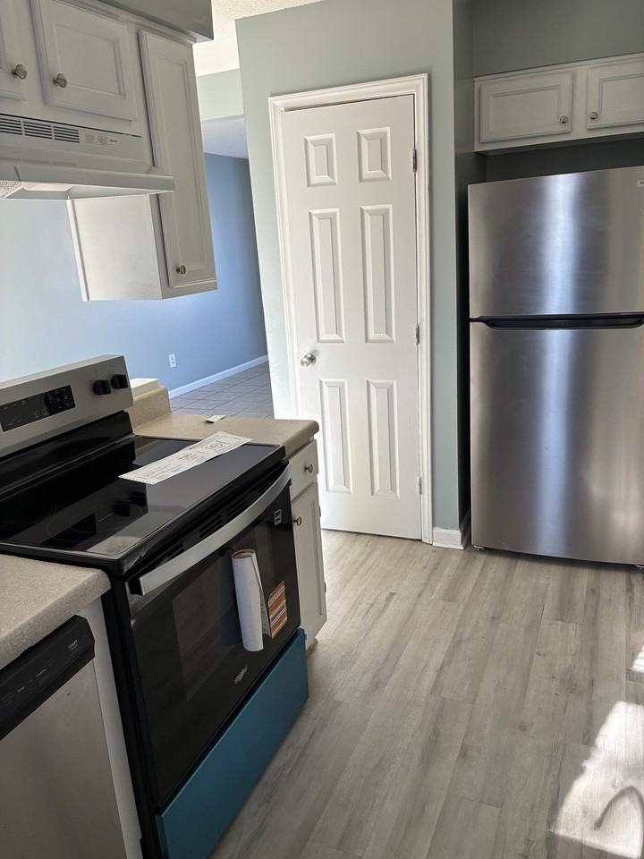 112 Concord Dr #C - Photo 7 of 16