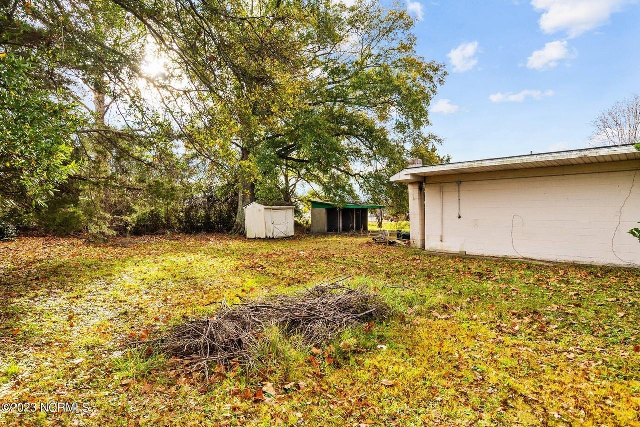 801 E Boulevard #1 - Photo 5 of 19