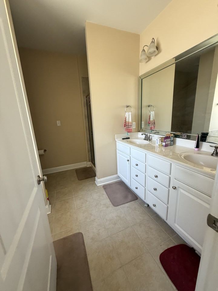 1908 Limerick Ln - Photo 7 of 12