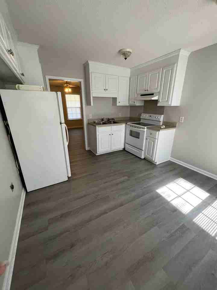 4319 E Hines St #C - Photo 2 of 6