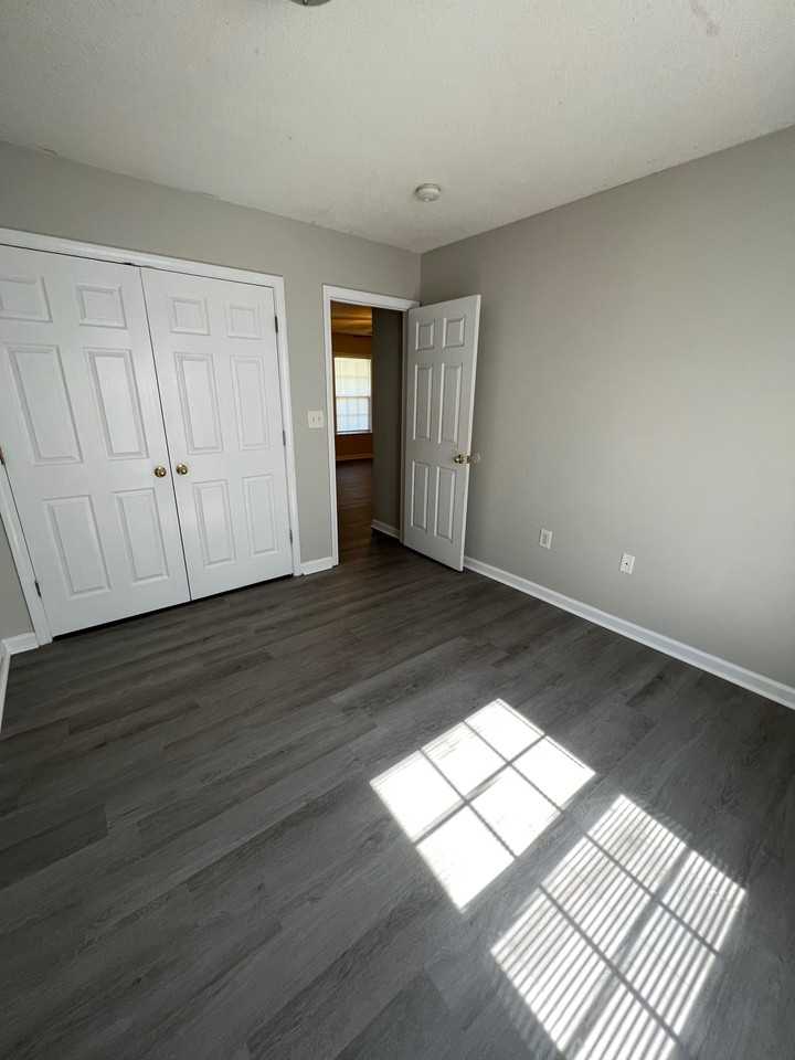 4319 E Hines St #C - Photo 5 of 6