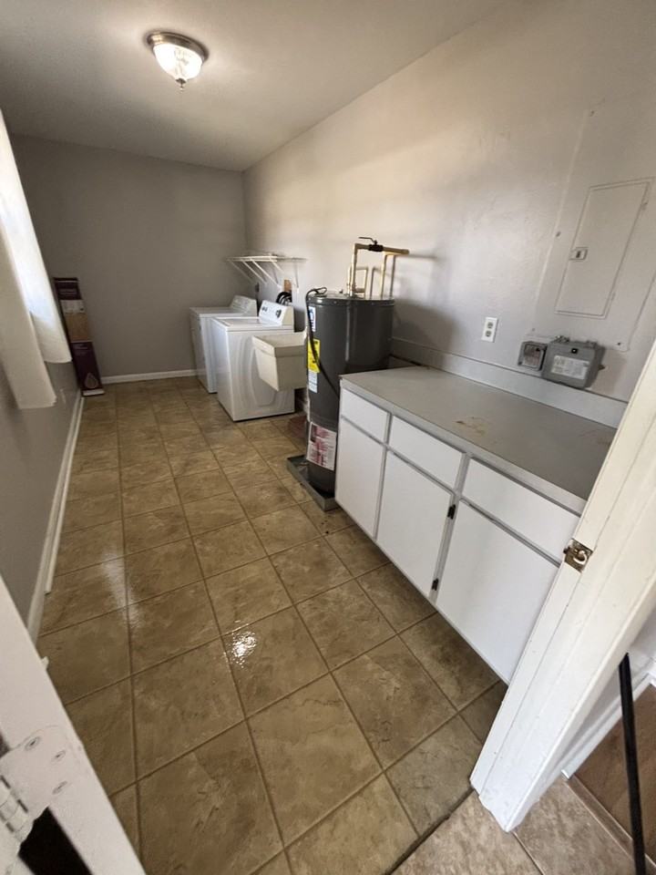 4334 Sw 7th Pl #4334 - Photo 3 of 23