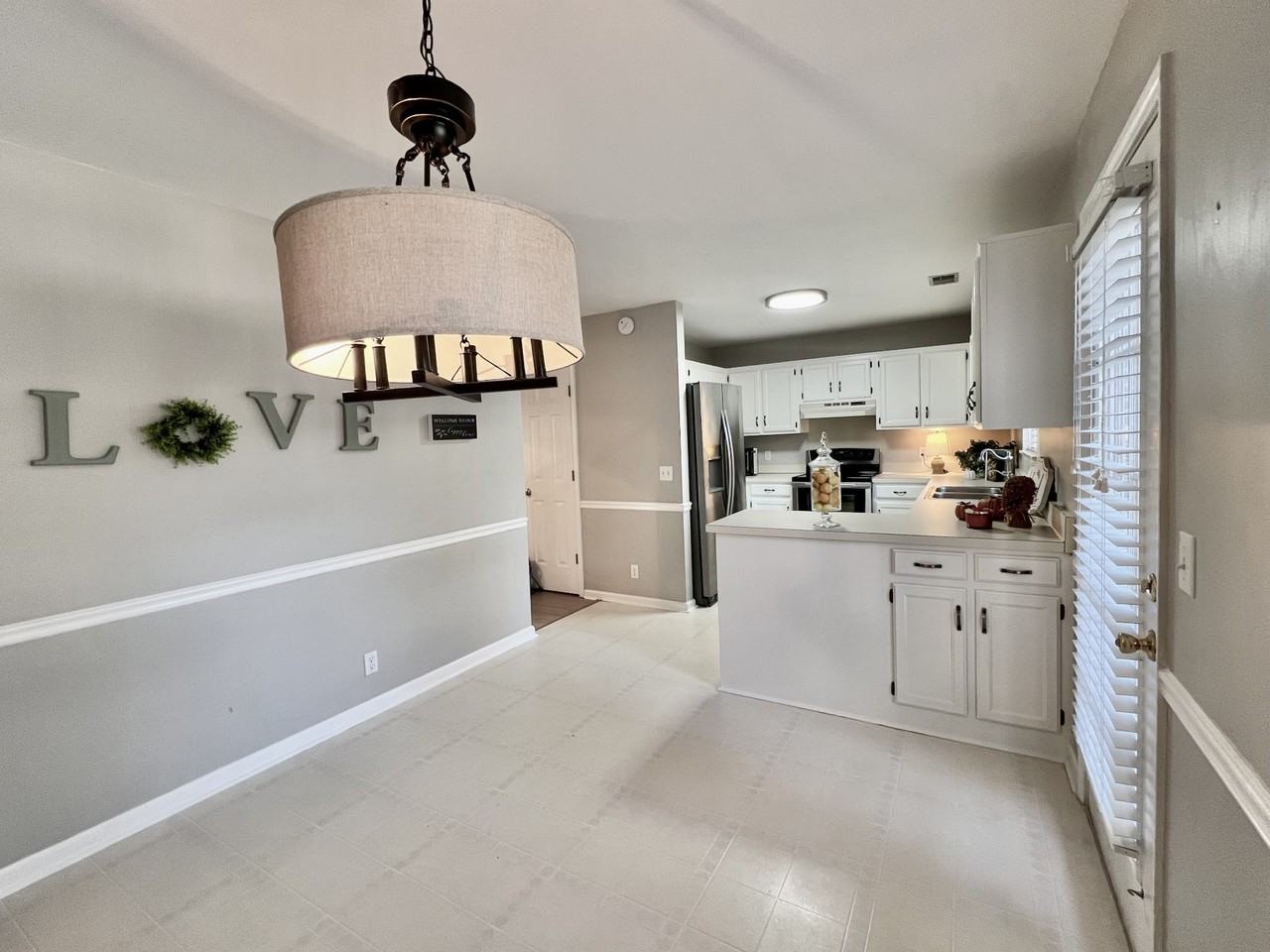 117 Southampton Ct #NA - Photo 7 of 24