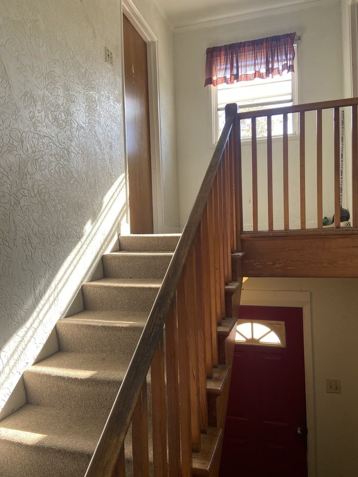 127 Crestview DriveApt 3 #3 - Photo 2 of 15