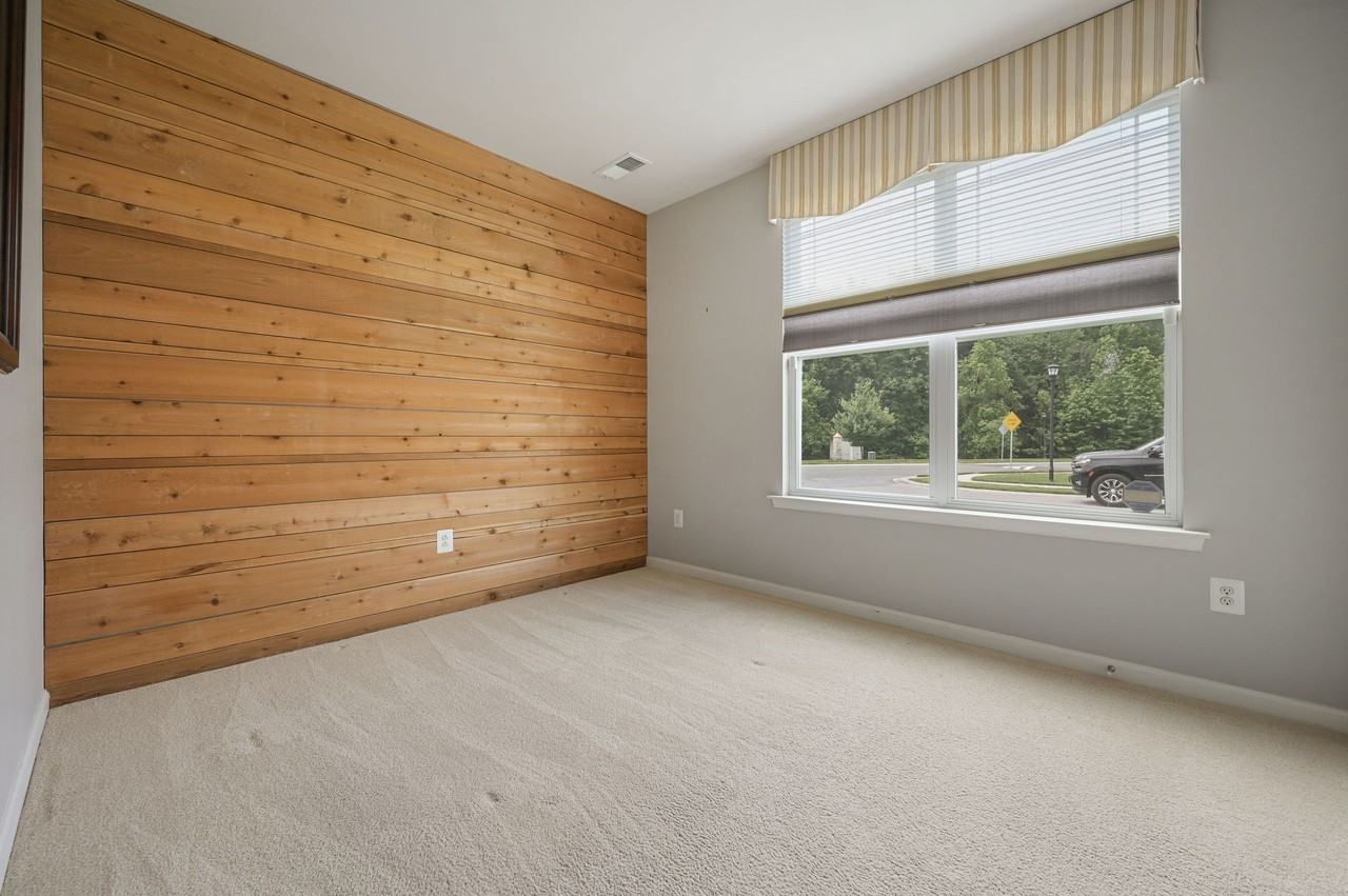 16 Fuji Ct #1 - Photo 7 of 12