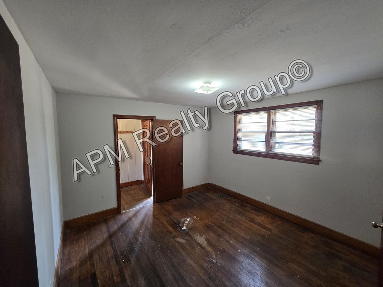 200 Hickory Forest Dr - Photo 3 of 14