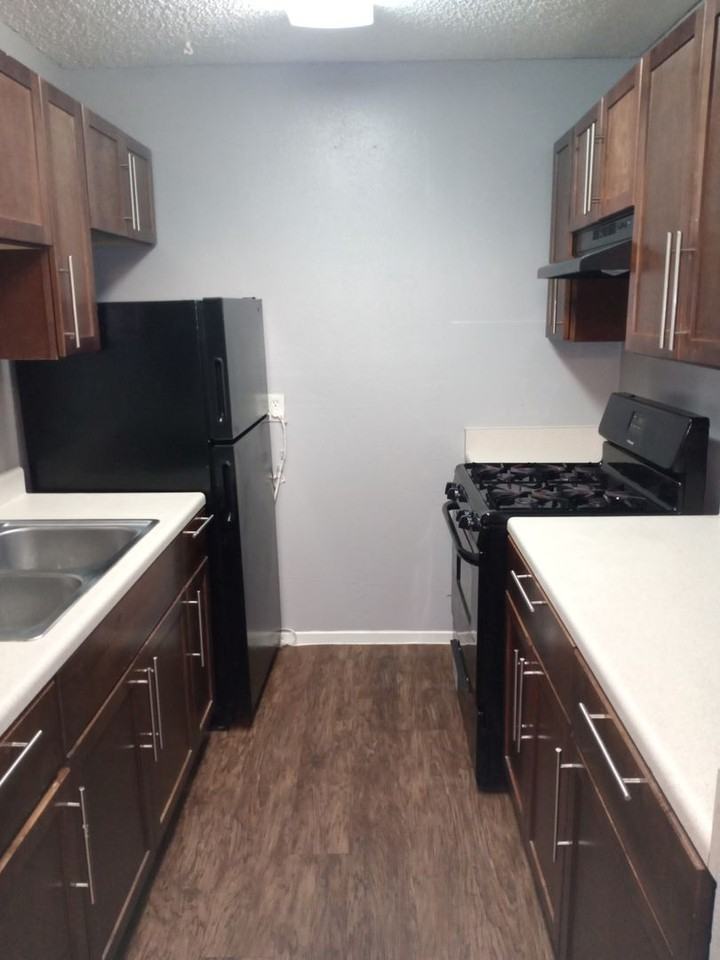 6800 Basilwood Dr - Photo 2 of 11