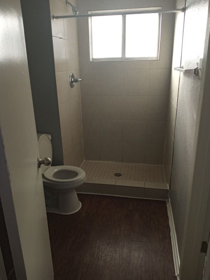 6800 Basilwood Dr - Photo 7 of 11