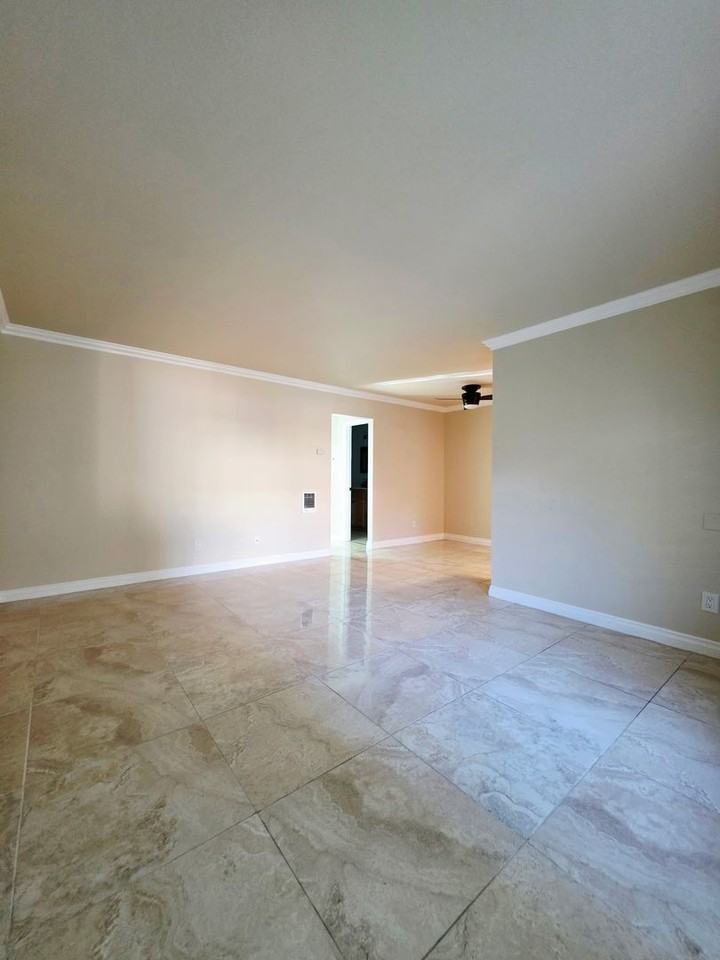 615 9th St - Photo 5 of 20