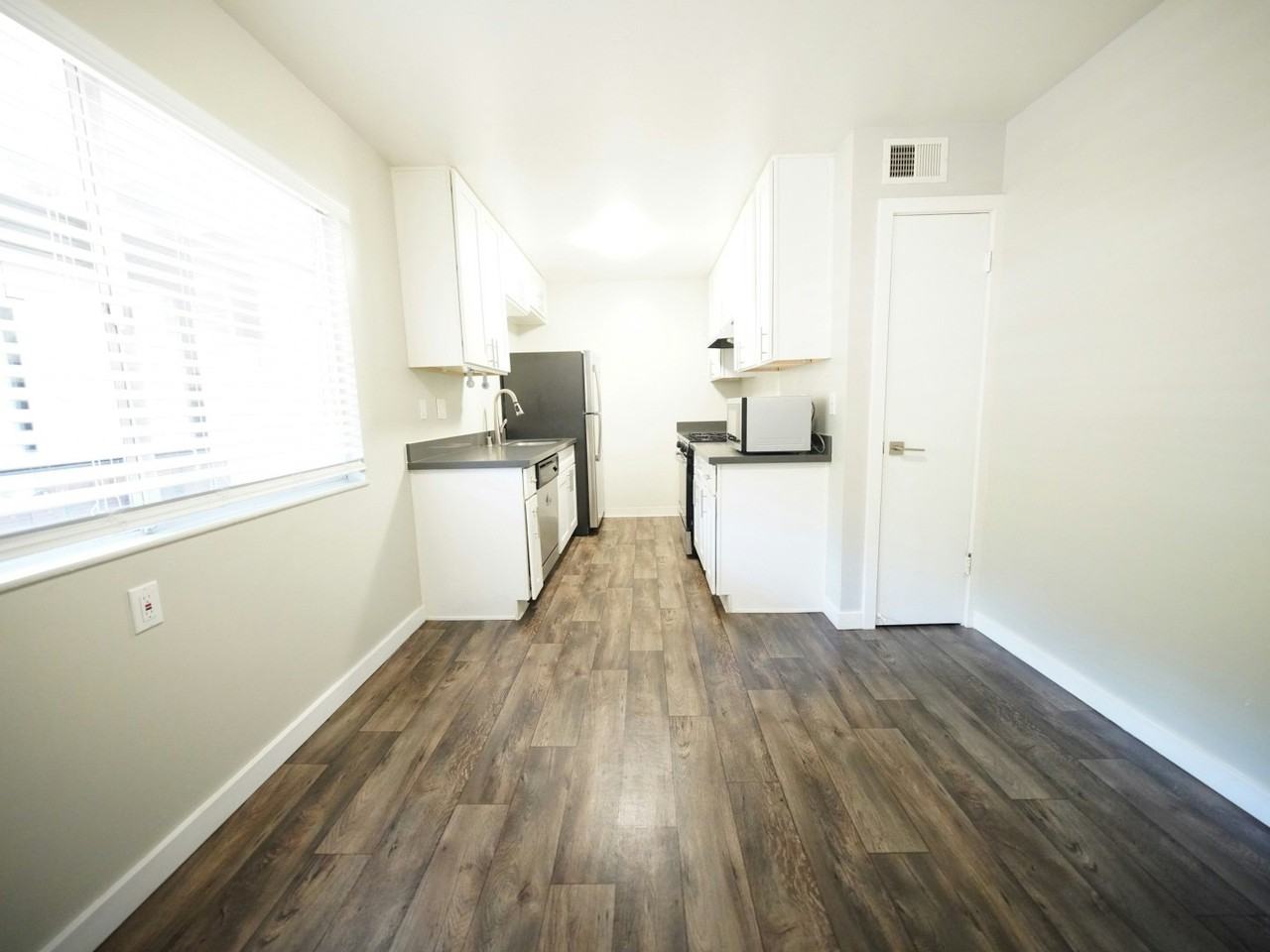344 Rheem Boulevard, Unit 8 - Photo 7 of 18