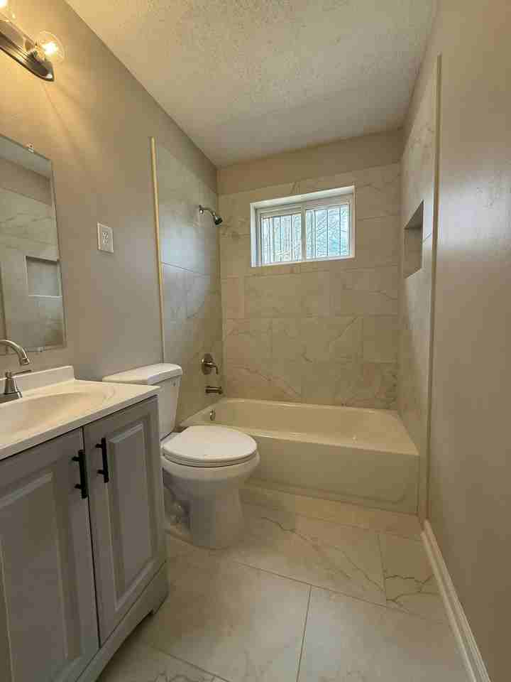 256 Delta Road - Photo 3 of 8