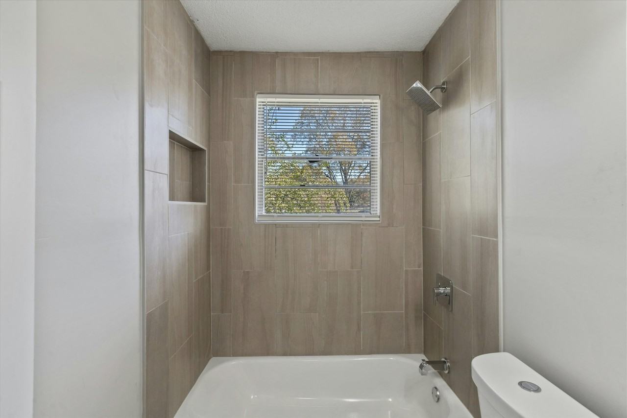 1779 Preston Street - Photo 3 of 9