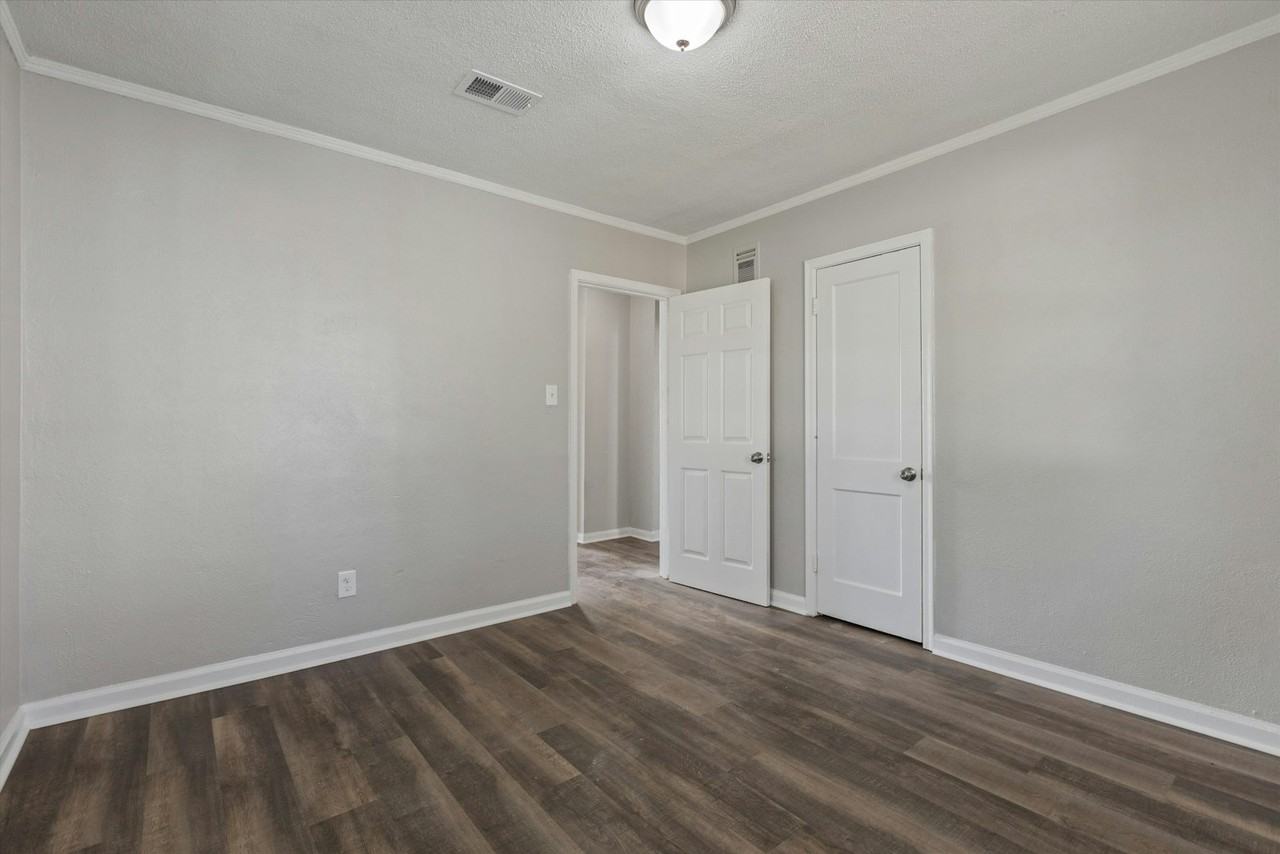 1779 Preston Street - Photo 6 of 9