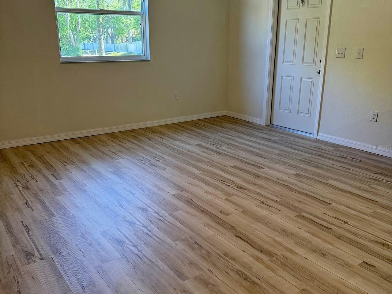 623 Beckett Way, Unit B - Photo 4 of 13