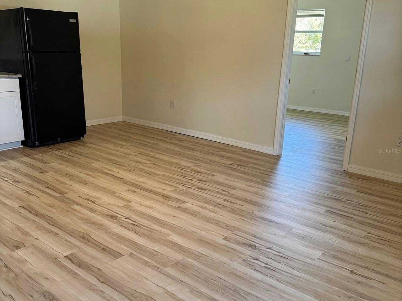 623 Beckett Way, Unit B - Photo 5 of 13