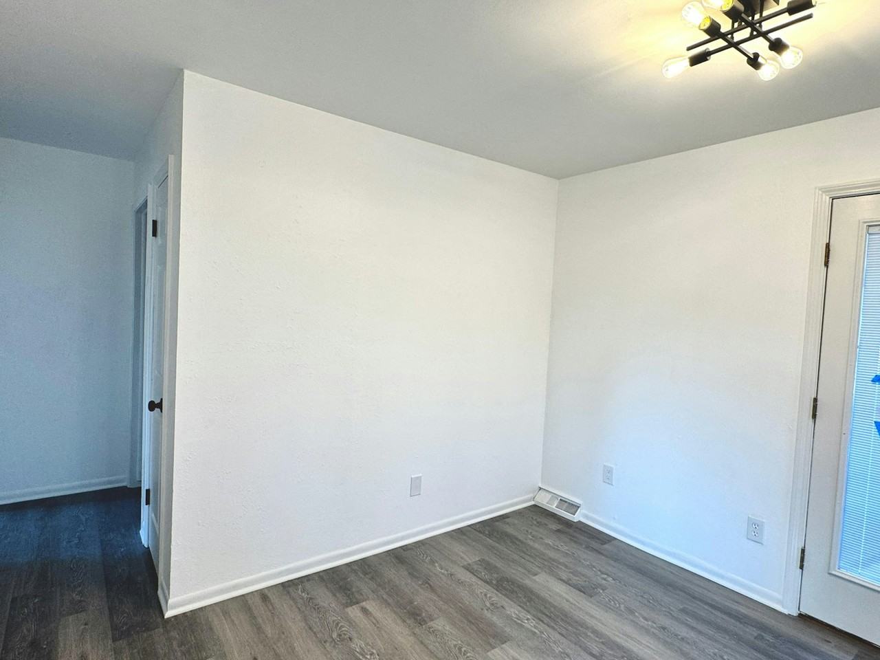 6022 Clover Lane - Photo 5 of 16