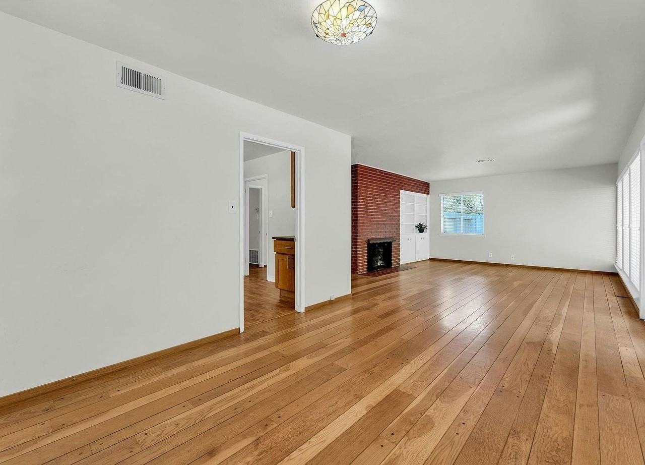 8425 Pioneer Dr - Photo 7 of 18