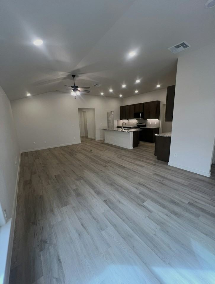 13815 Gary Avenue - Photo 4 of 14