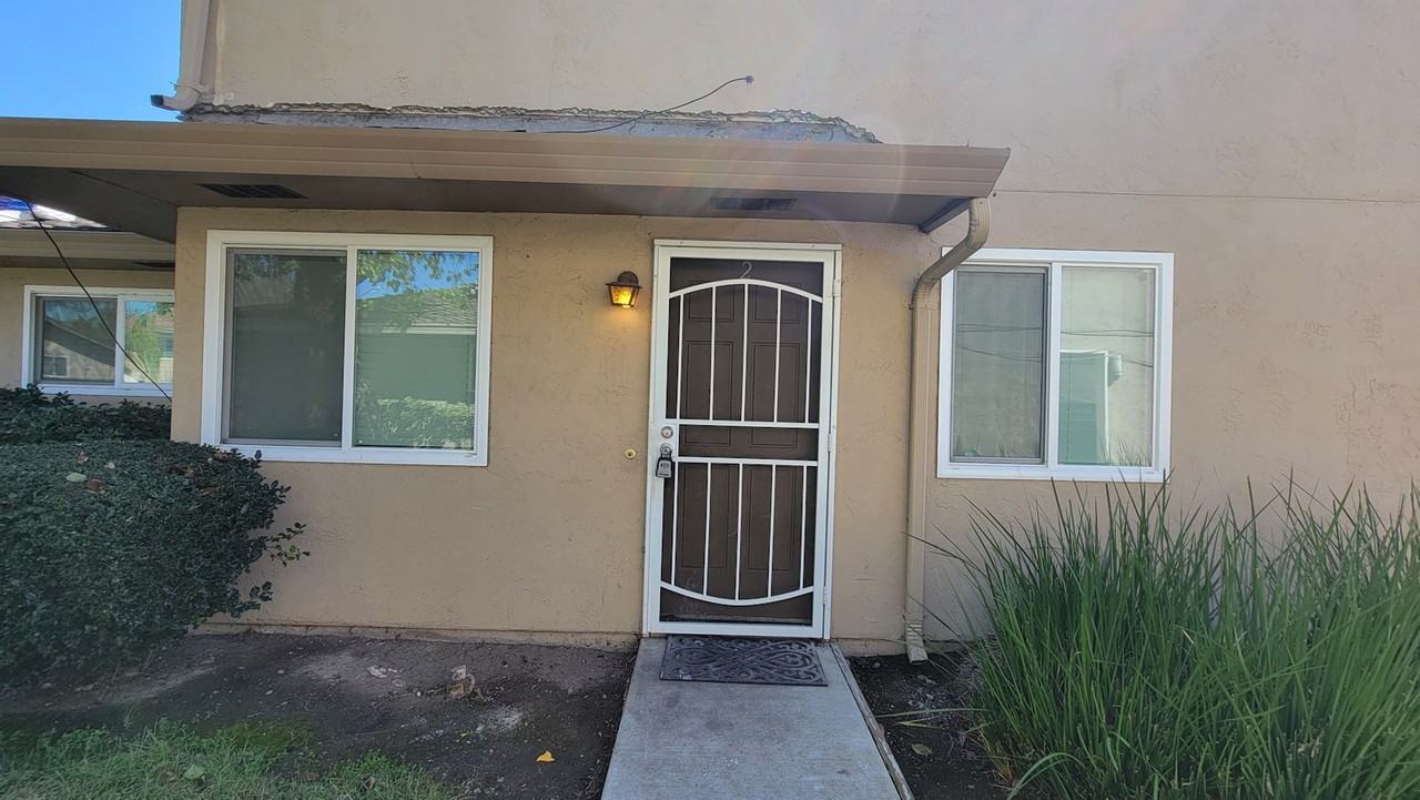 847 Gilchrist Drive #2, Unit 2 - Photo 3 of 12