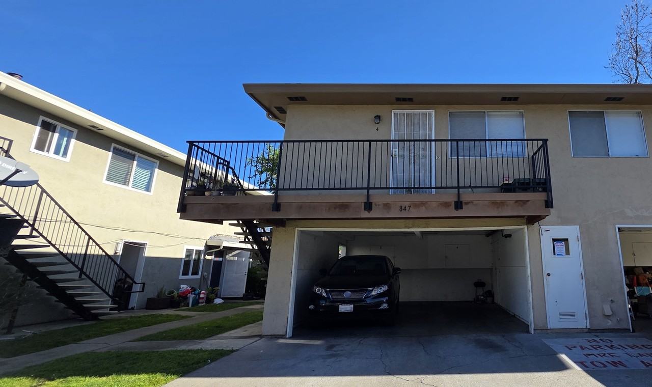 847 Gilchrist Drive #2, Unit 2 - Photo 4 of 12