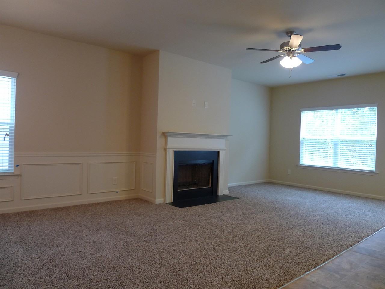 3135 Englewood Dr #1 - Photo 3 of 8