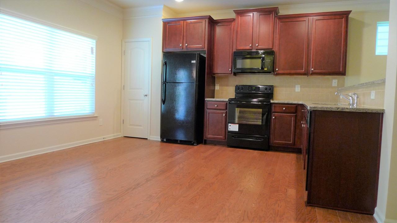 1840 Homeside Dr #1 - Photo 6 of 10