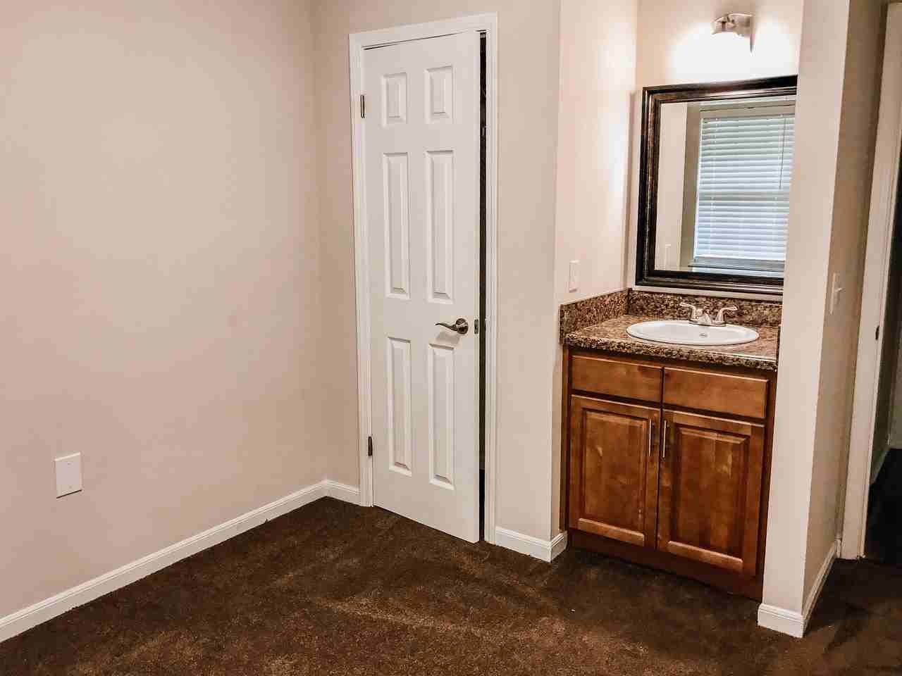 235 Vista Cr - Photo 6 of 9