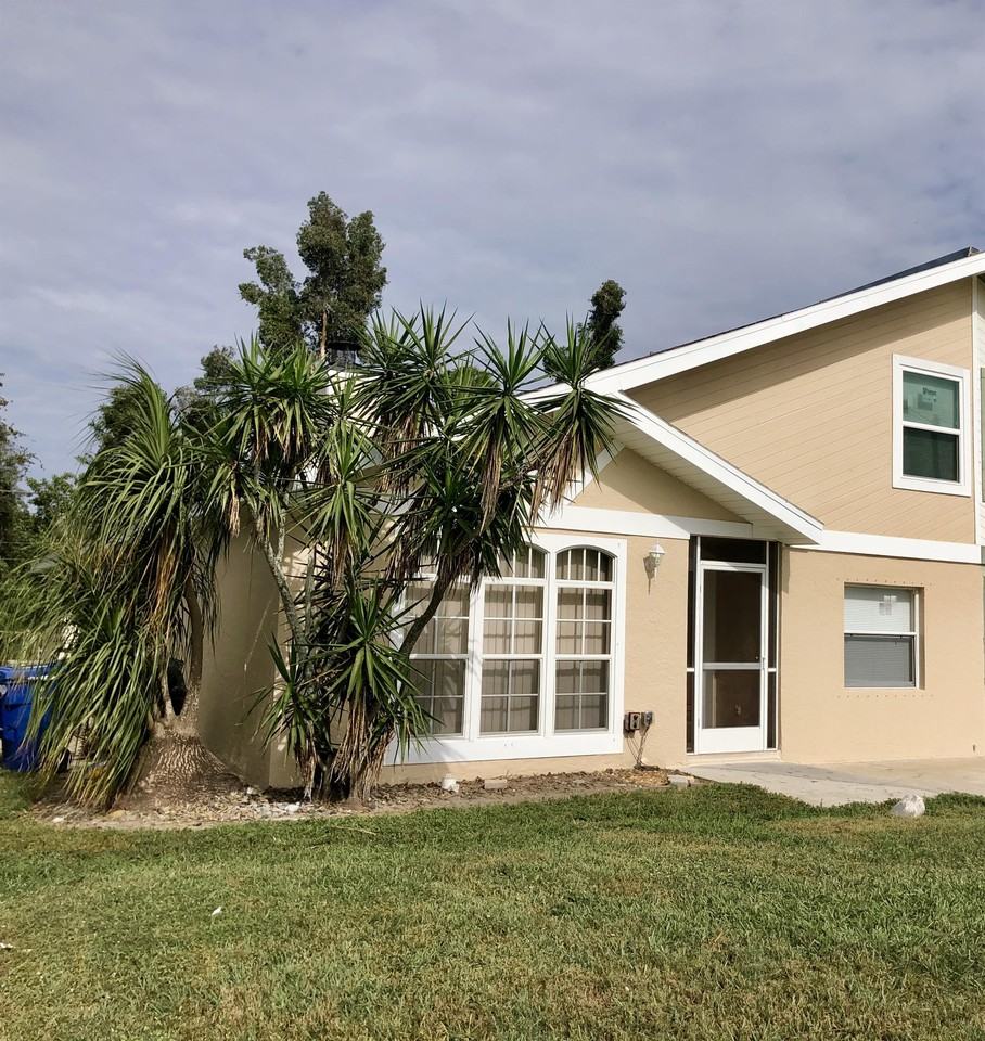 7395 Albany Rd - Photo 2 of 8