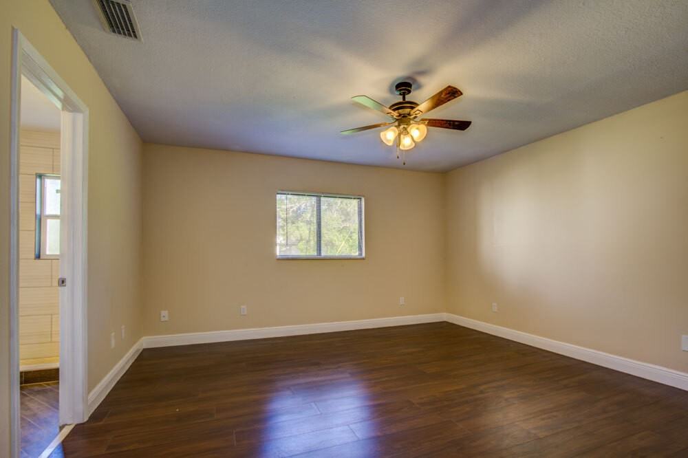 7395 Albany Rd - Photo 5 of 8