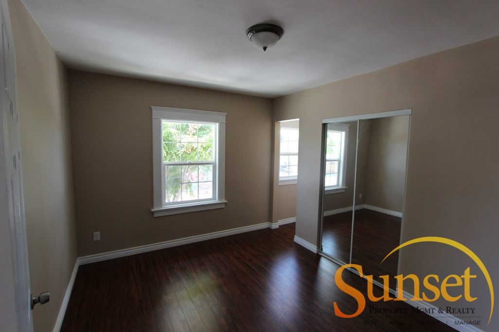 2-59. 2540-2548 University Ave - Photo 2 of 17