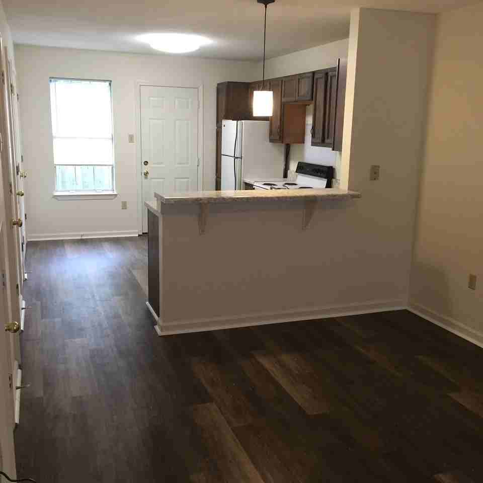 The Great Eight - Photo 2 of 18