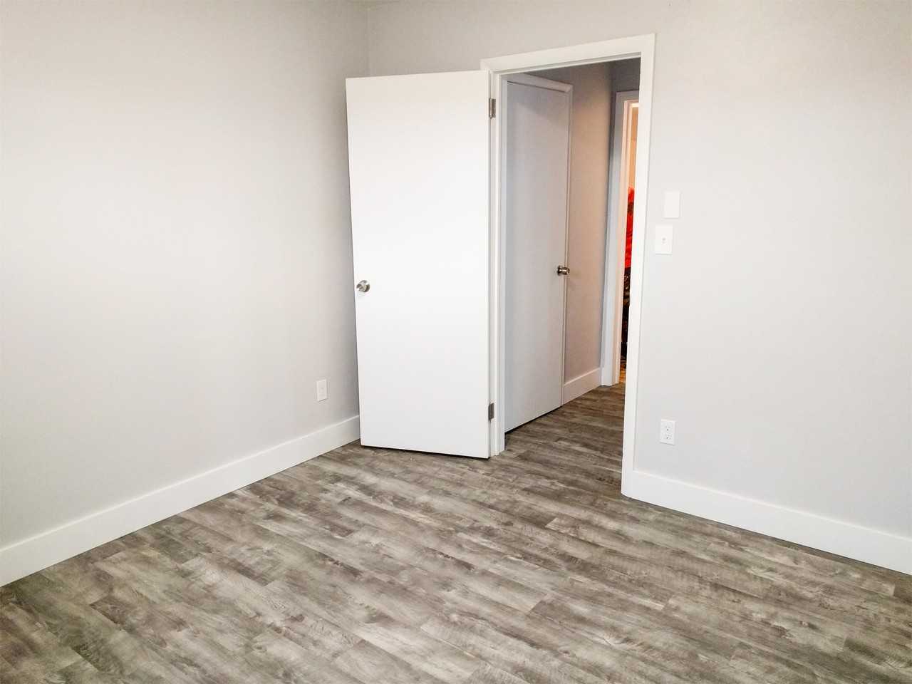 639 Russian Street - Photo 2 of 32