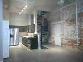 featured image of 425 Brady St