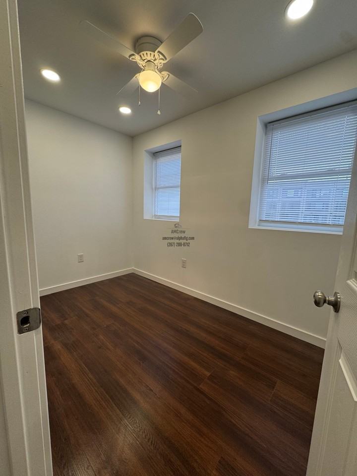 1933 West Huntingdon Street - Photo 5 of 8