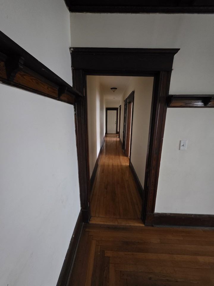 Belmont Avenue 228 - Photo 4 of 8