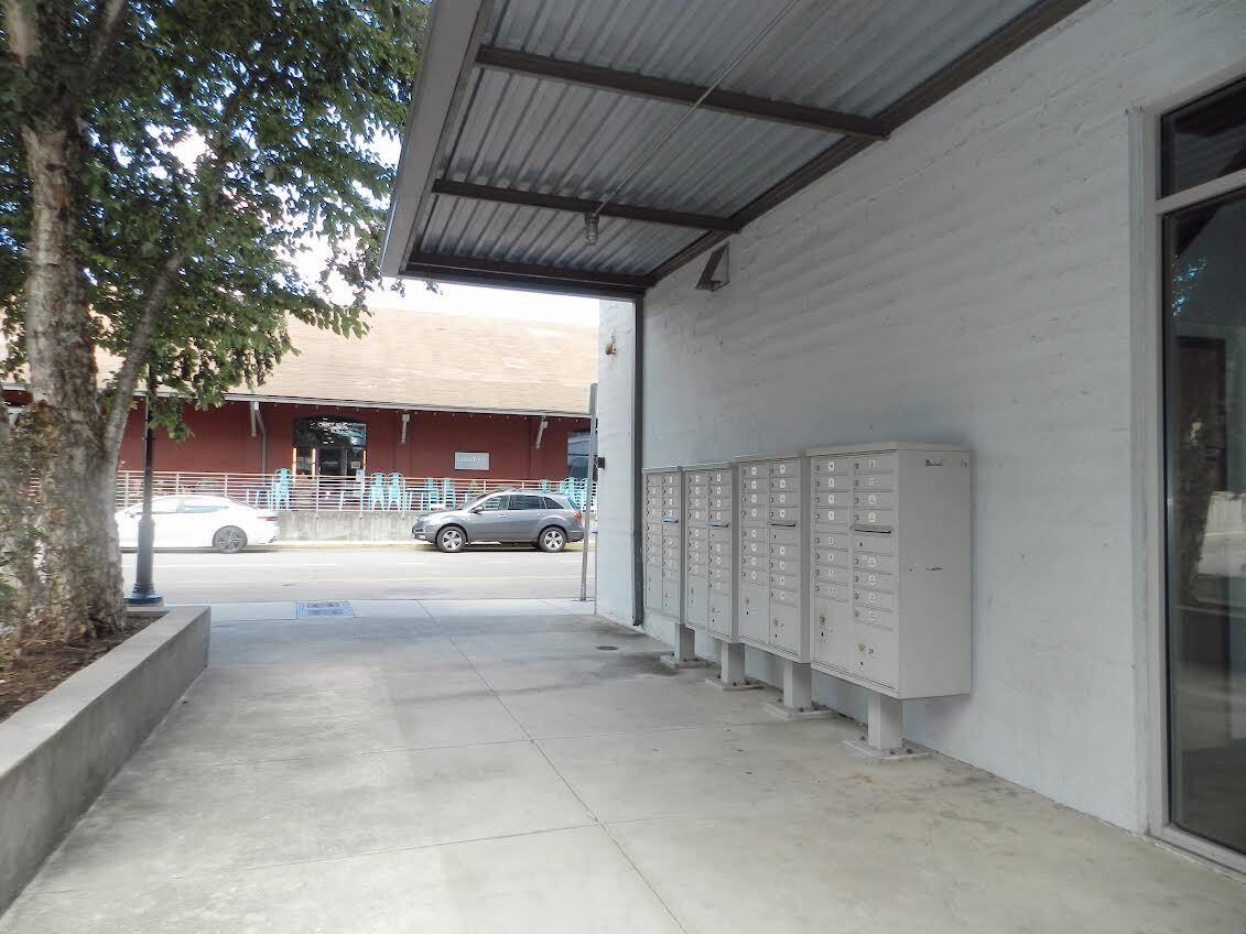 200 West Jackson Avenue - Photo 2 of 12