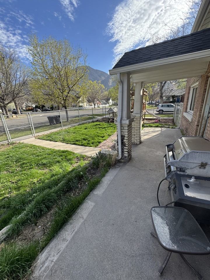 216 S 500 E #216 - Photo 2 of 15