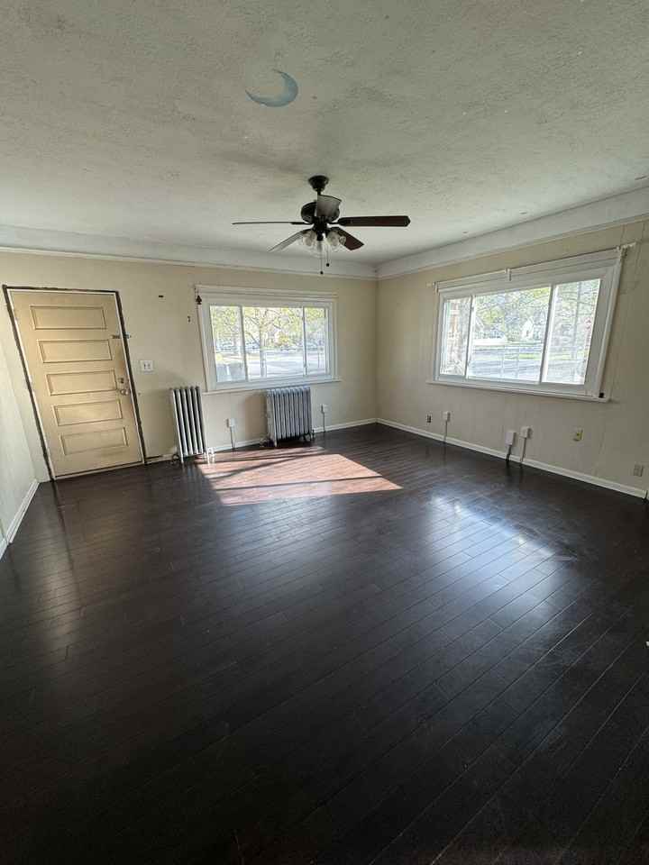 216 S 500 E #216 - Photo 3 of 15