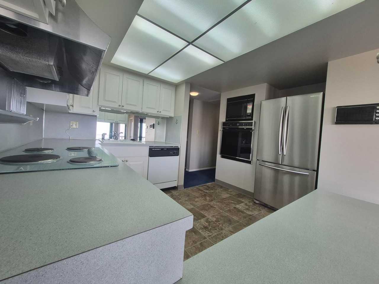 317 N State St #306 - Photo 2 of 19