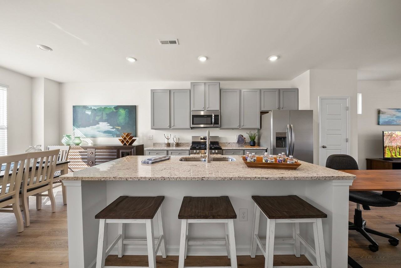 1022 1022 Alma Railway Drive - Photo 6 of 27