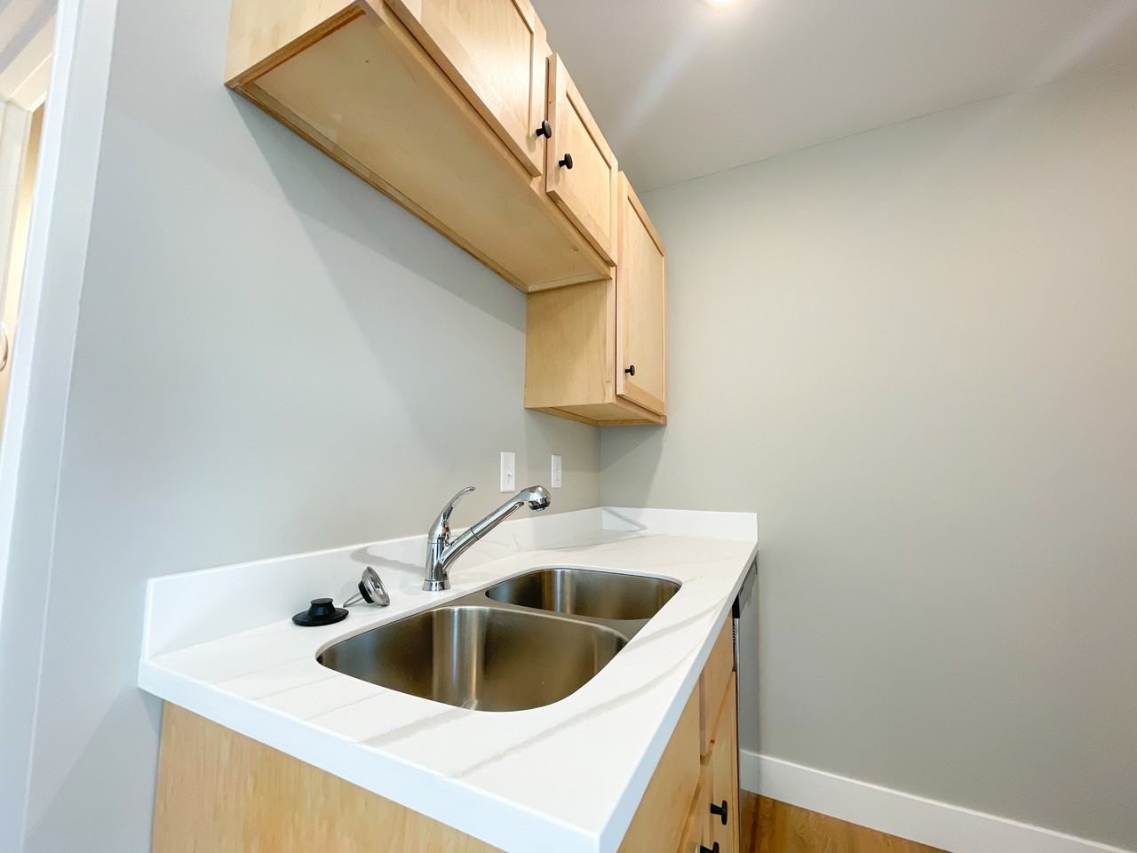 122 South Bellevue Street - Photo 4 of 13