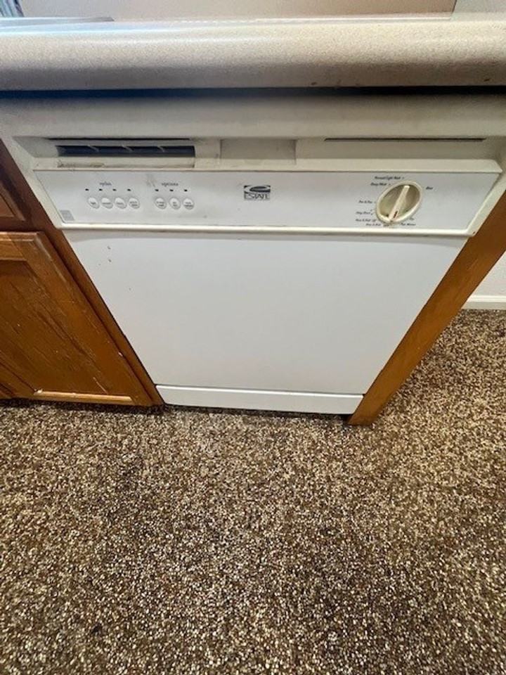 S Sallee St - Photo 5 of 11