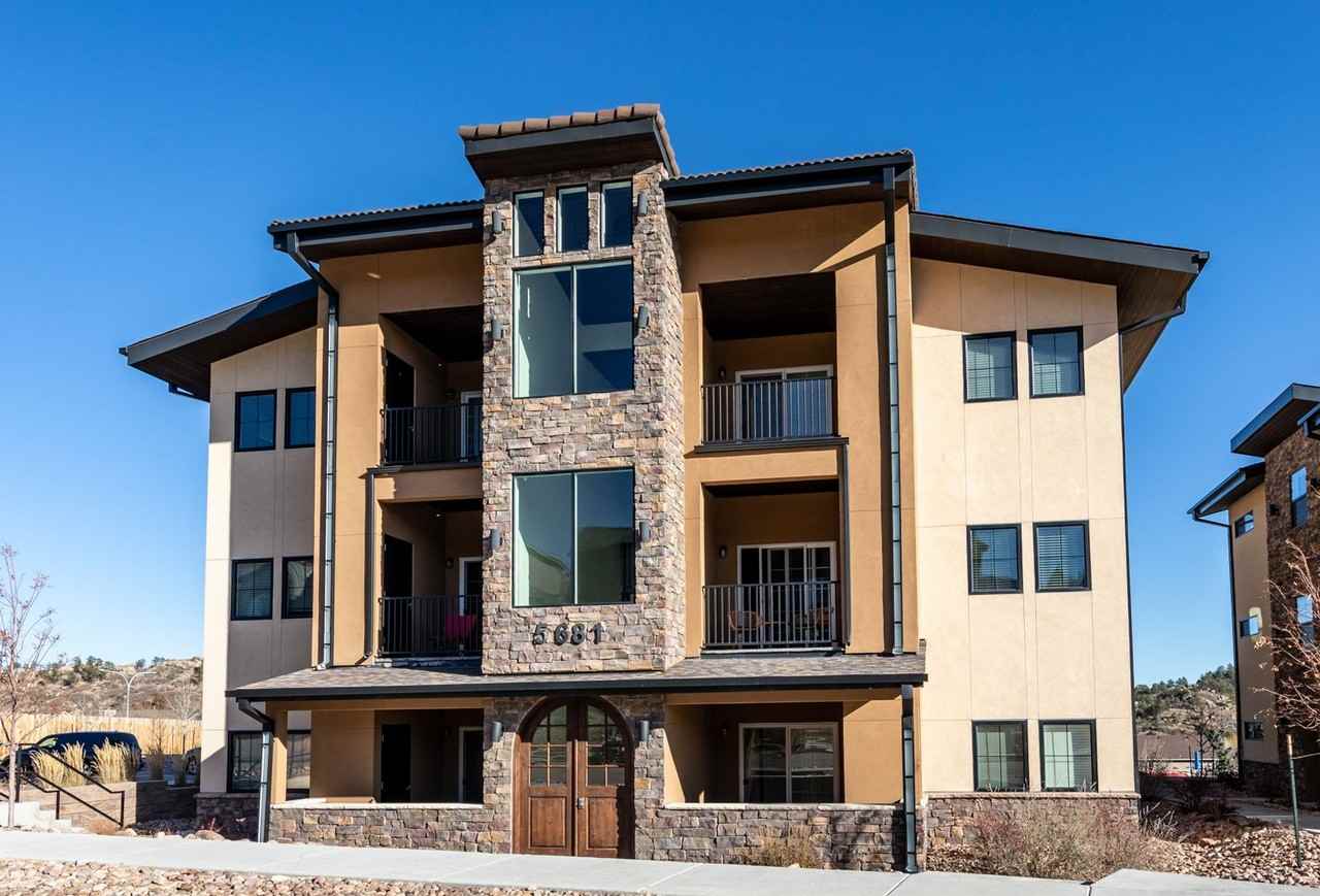 The Edge at Mt. Shadows - Photo 3 of 50