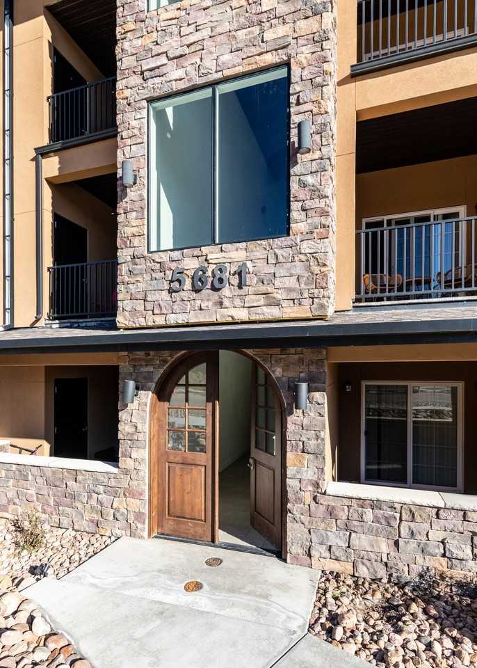 The Edge at Mt. Shadows - Photo 5 of 50