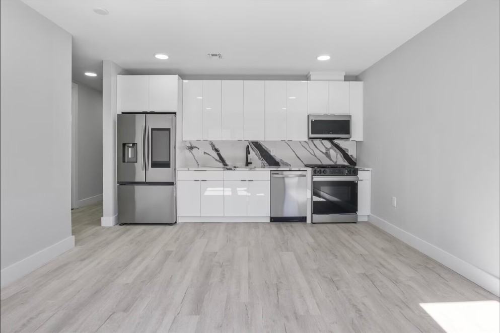 187 Culver Avenue - Photo 5 of 50